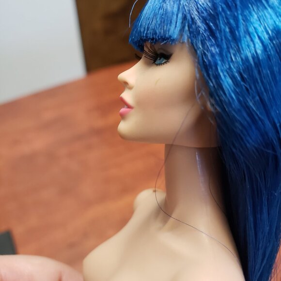 Integrity Toys - 2018 The Industry - Rufus Blue Doll Nude - Picture 2 of 7